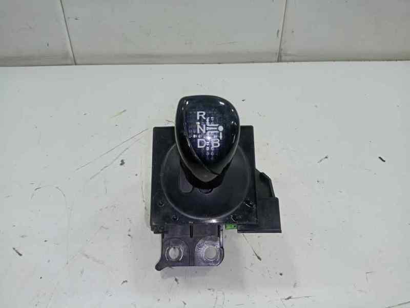 Palanca cambio toyota yaris fastback (200720