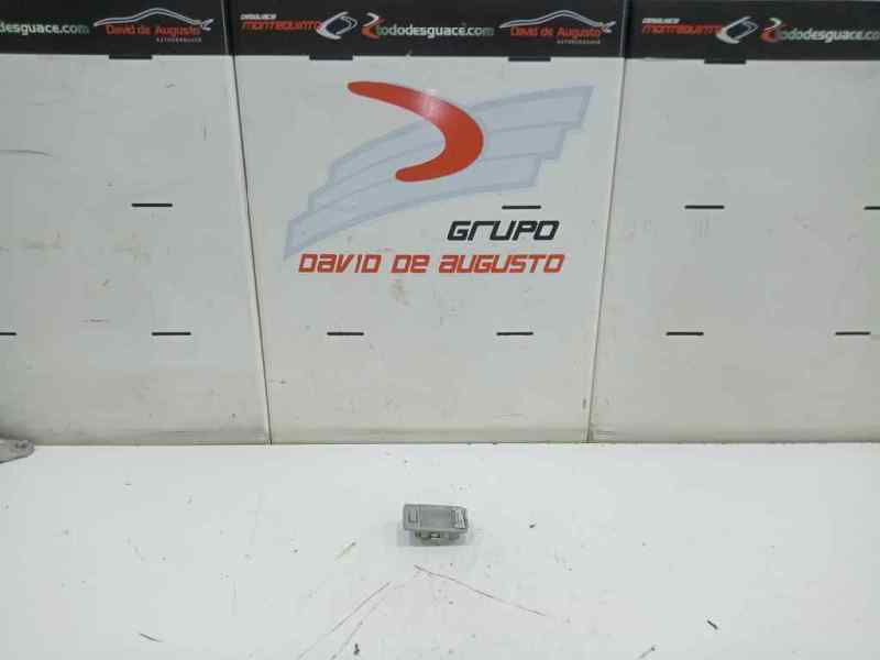 Luz interior toyota yaris fastback (200720