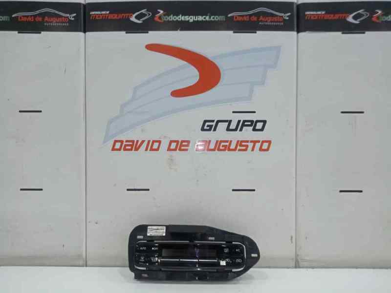 Mando climatizador toyota yaris fastback (200720