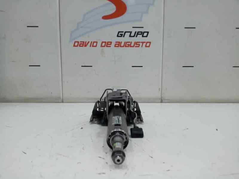 CaÑa direccion toyota yaris fastback (200720