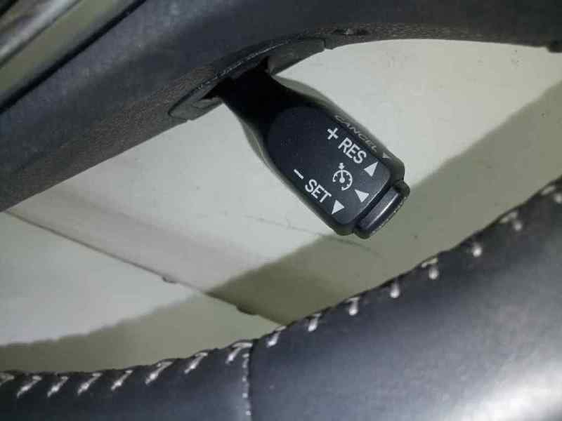 Volante toyota yaris fastback (200720