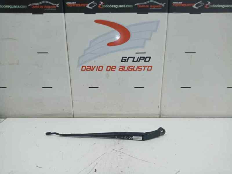 Brazo limpia delantero izquierdo toyota yaris fastback (200720