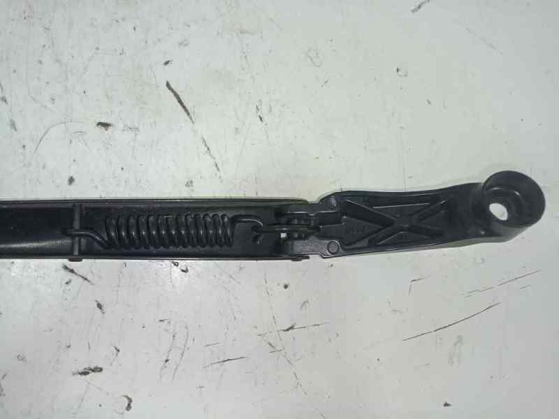 Brazo limpia delantero izquierdo toyota yaris fastback (200720