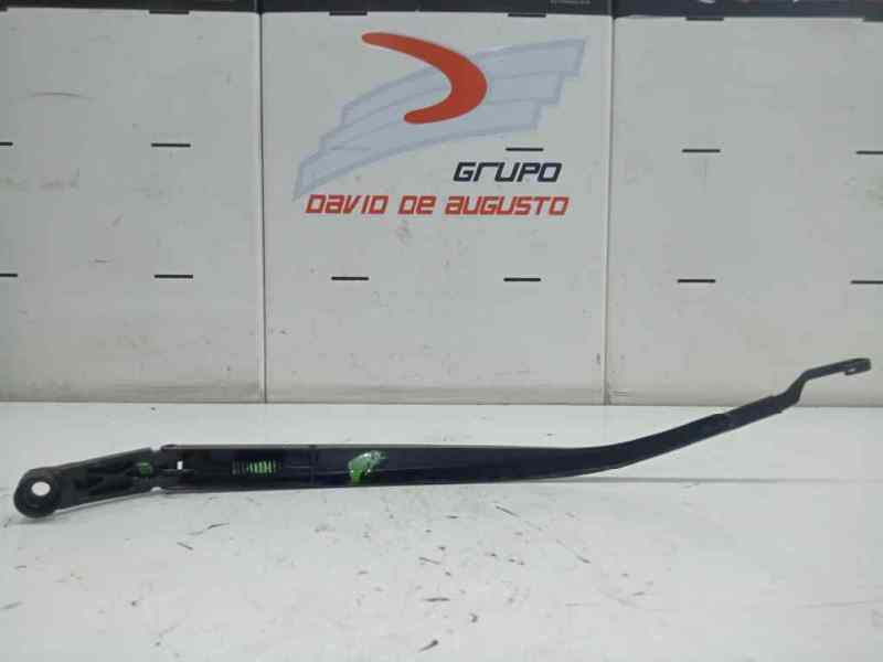 Brazo limpia delantero derecho toyota yaris fastback (200720