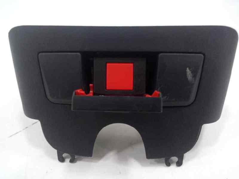 Interruptor sos mercedesbenz clase b fastback