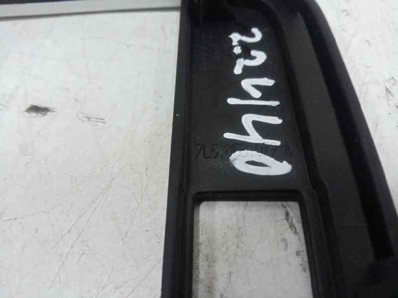 Embellecedor panel central porsche cayenne suv (20022007