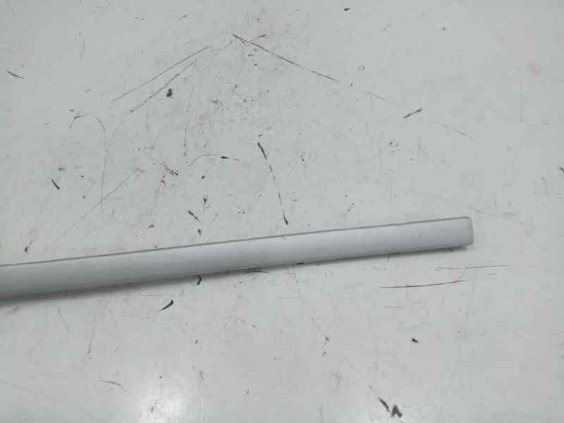 Embellecedor interior puerta porsche cayenne suv (20022007