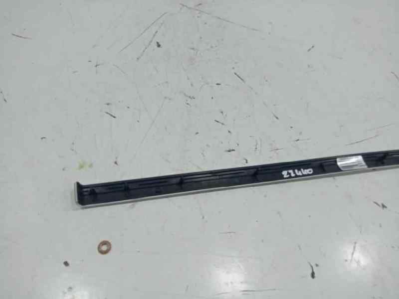 Embellecedor interior puerta porsche cayenne suv (20022007