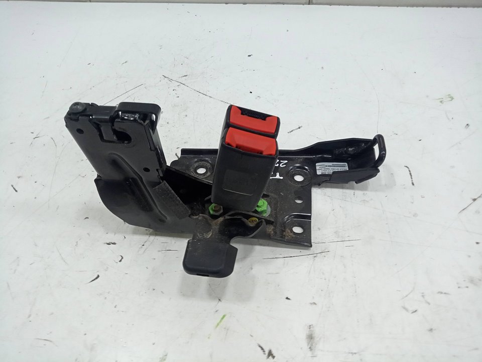 Anclaje cinturon trasero derecho porsche cayenne suv (20022007