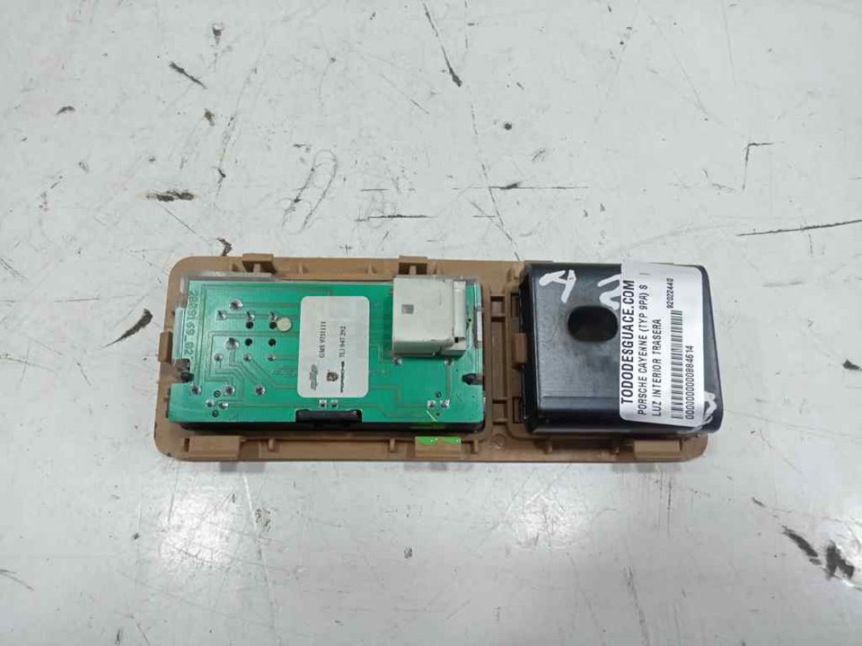 Luz interior trasera porsche cayenne suv (20022007