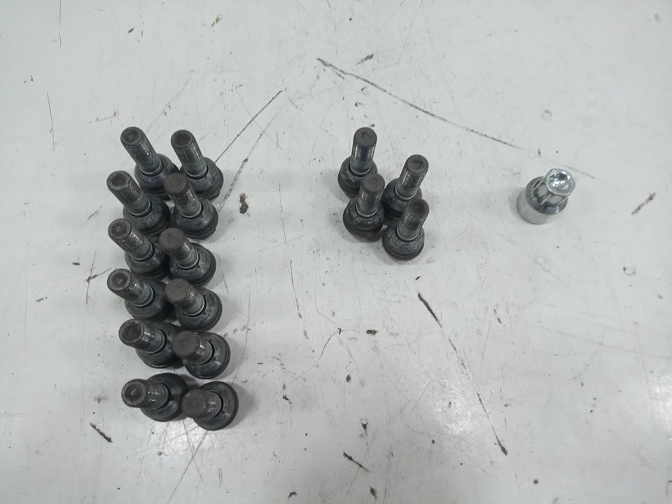 Tornillo de ruedas porsche cayenne suv (20022007
