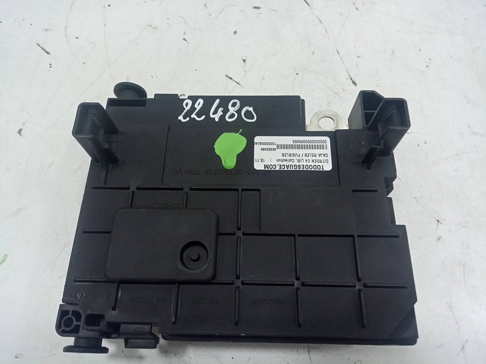 Caja reles / fusibles citroen c4 ii fastback (20092