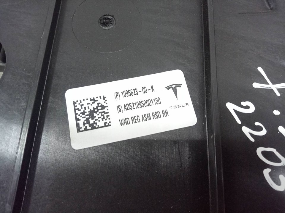 Elevalunas trasero derecho tesla model 3 bev long range a