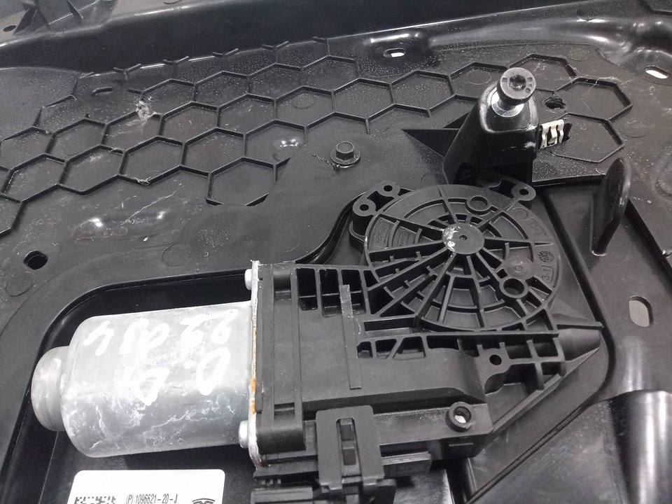 Elevalunas delantero derecho tesla model 3 bev long range a