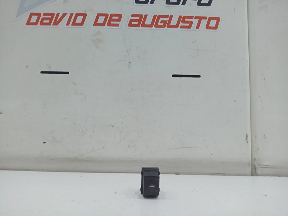 Mando elevalunas delantero derecho seat altea monospace (2004202