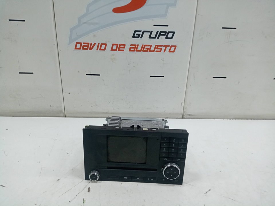 Sistema audio / radio cd mercedes actros 23 4  ejes 8