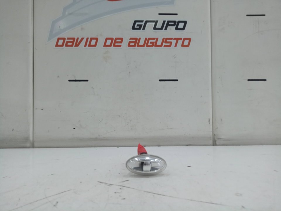 Piloto lateral derecho peugeot 307 berlina (s2)    |