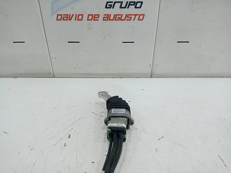 Palanca freno de mano mercedes actros 23 4  ejes 8