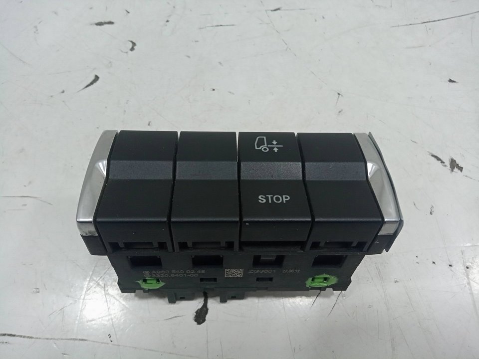 Botonera mercedes actros 23 4  ejes 8