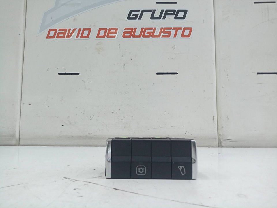 Botonera mercedes actros 23 4  ejes 8