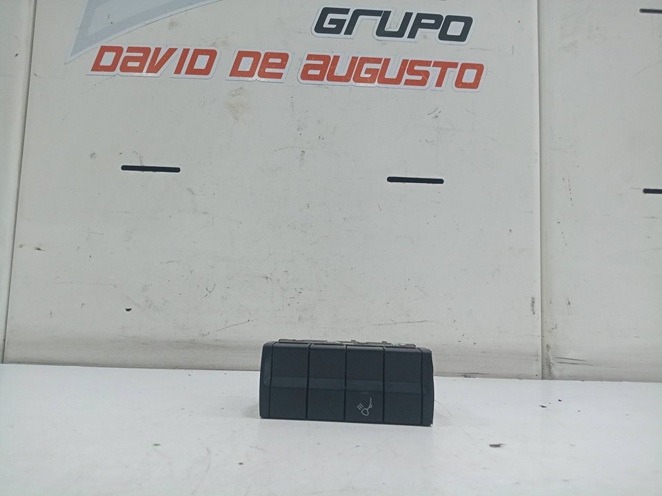 Botonera mercedes actros 23 4  ejes 8