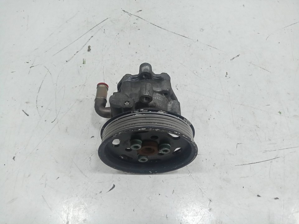 Bomba direccion volkswagen golf iv fastback (1