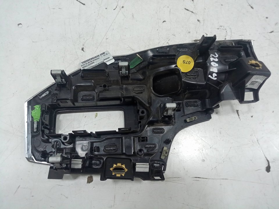 Embellecedor audi q3 suv (20142018) 2.0 td