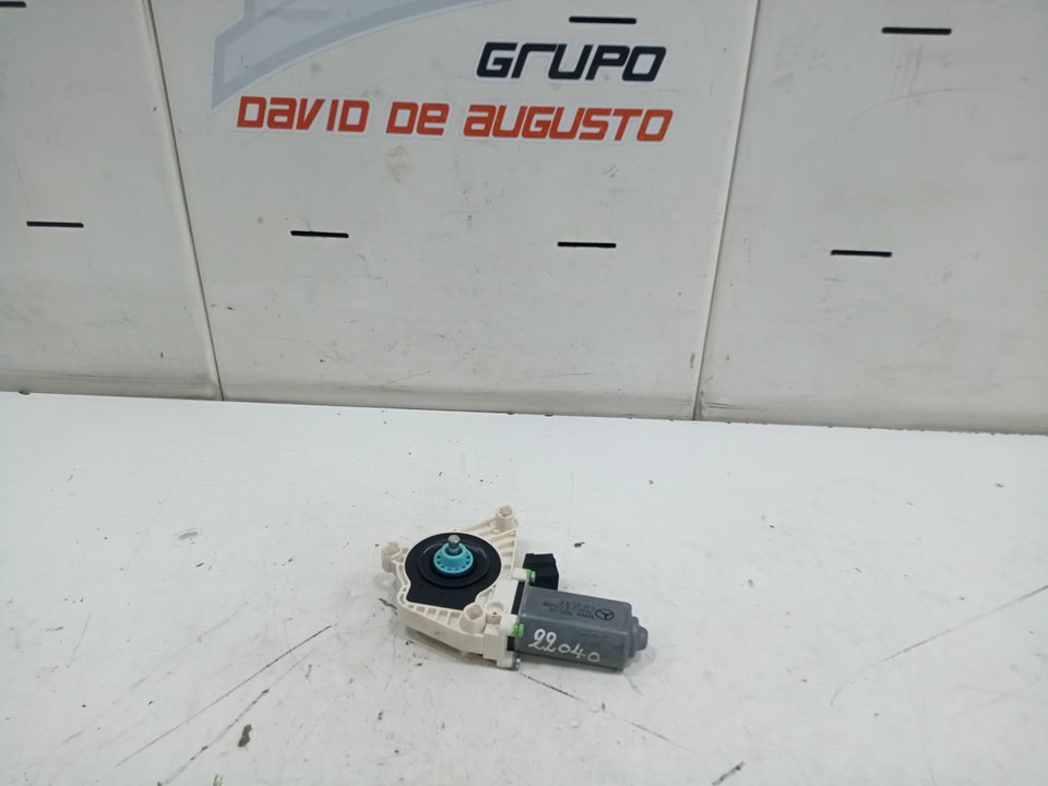 Elevalunas delantero derecho mercedesbenz clase a fastback