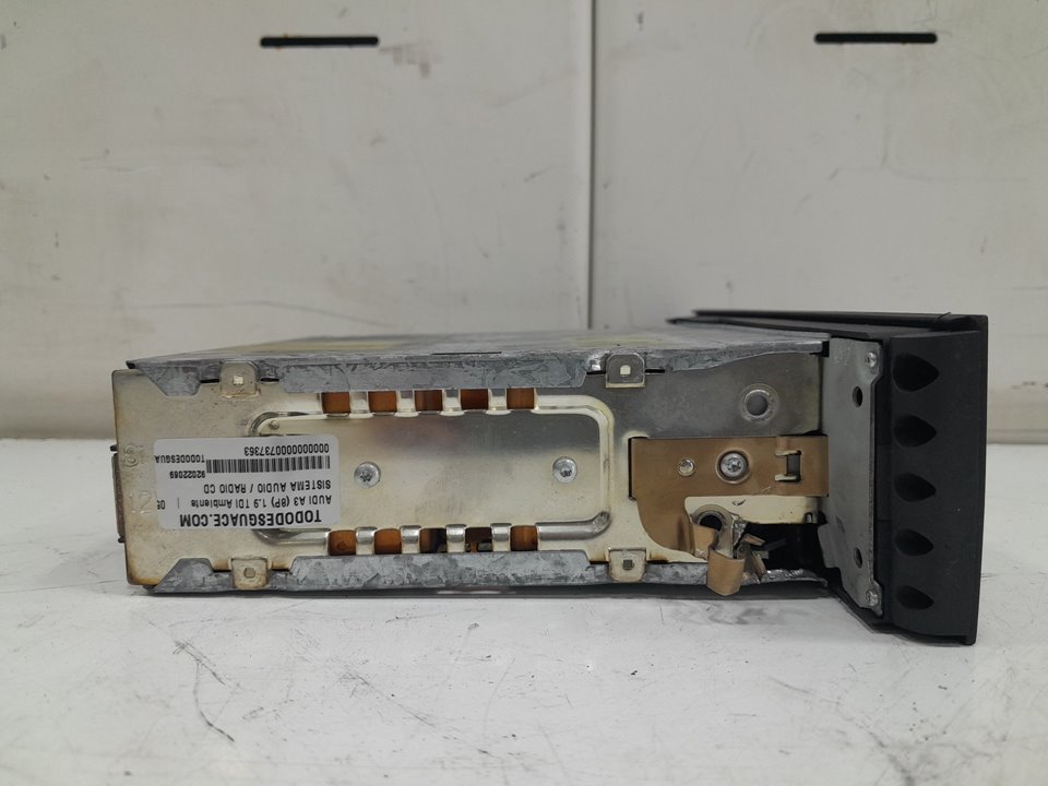 Sistema audio / radio cd audi a3 fastback (20032010) 1