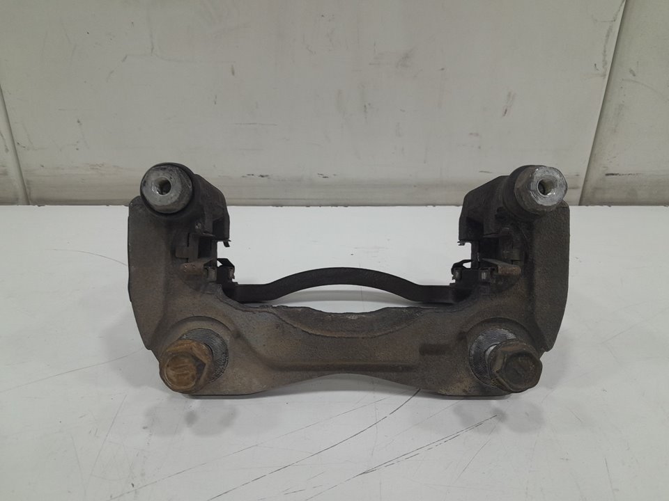 Soporte pinza freno delantero derecho toyota rav 4 iii suv (2006201