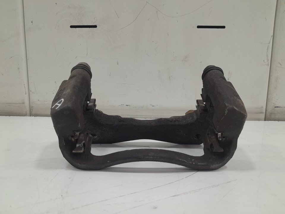 Soporte pinza freno delantero derecho toyota rav 4 iii suv (2006201