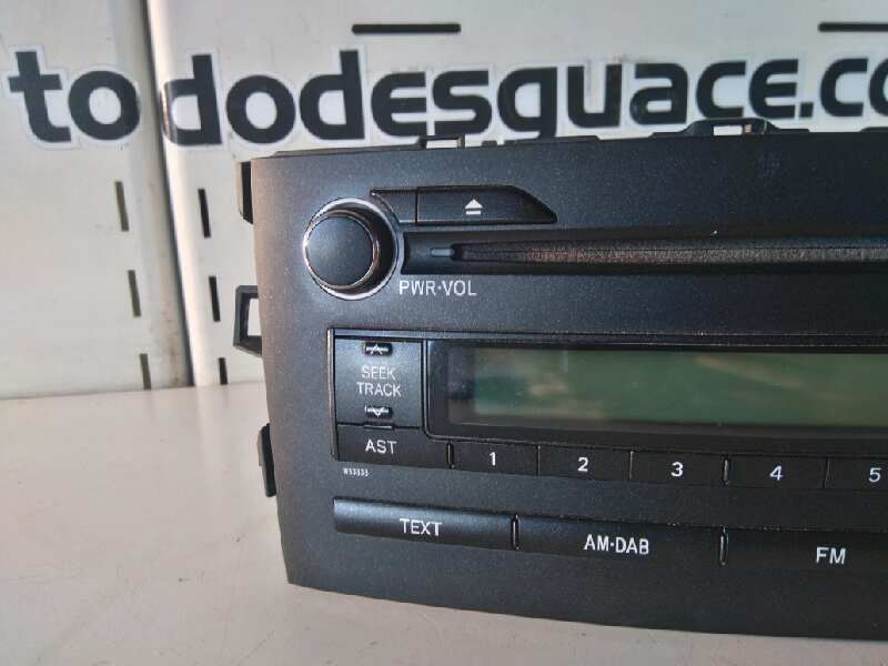  sistema audio / radio cd   toyota auris luna+ 1.4 turbodiesel cat