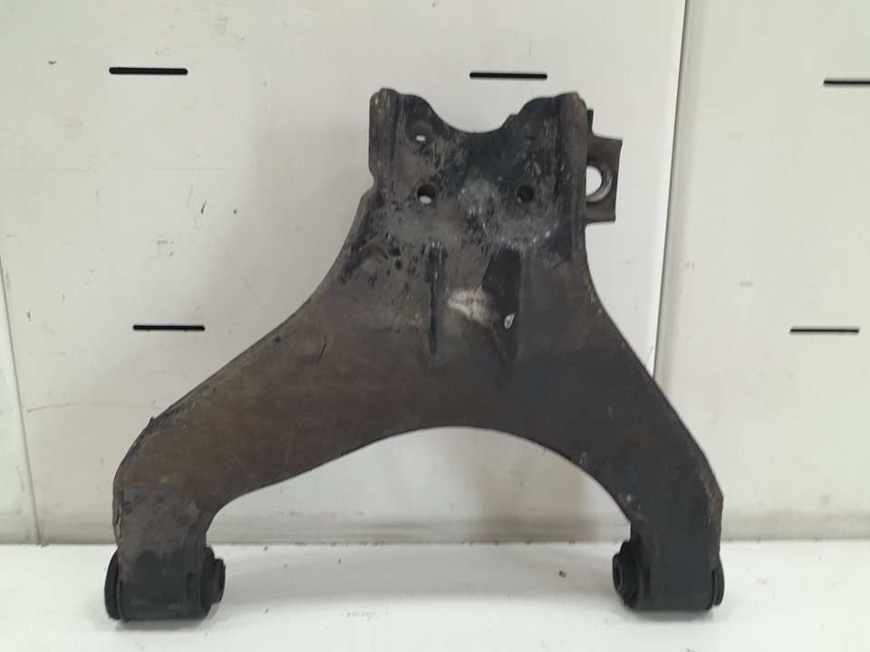 Brazo suspension inferior delantero derecho nissan nt400 cabstar cajachas