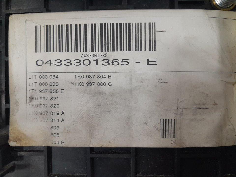 Caja reles / fusibles volkswagen touran monospace (2