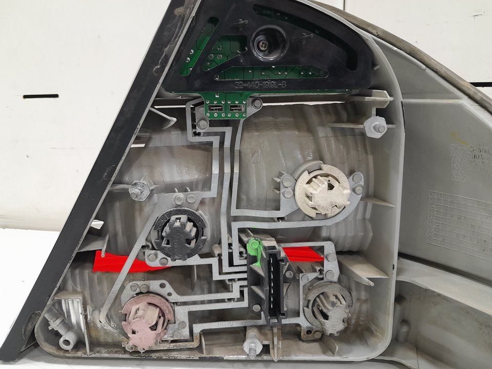 Piloto trasero izquierdo mercedesbenz clase s sedÁn (1