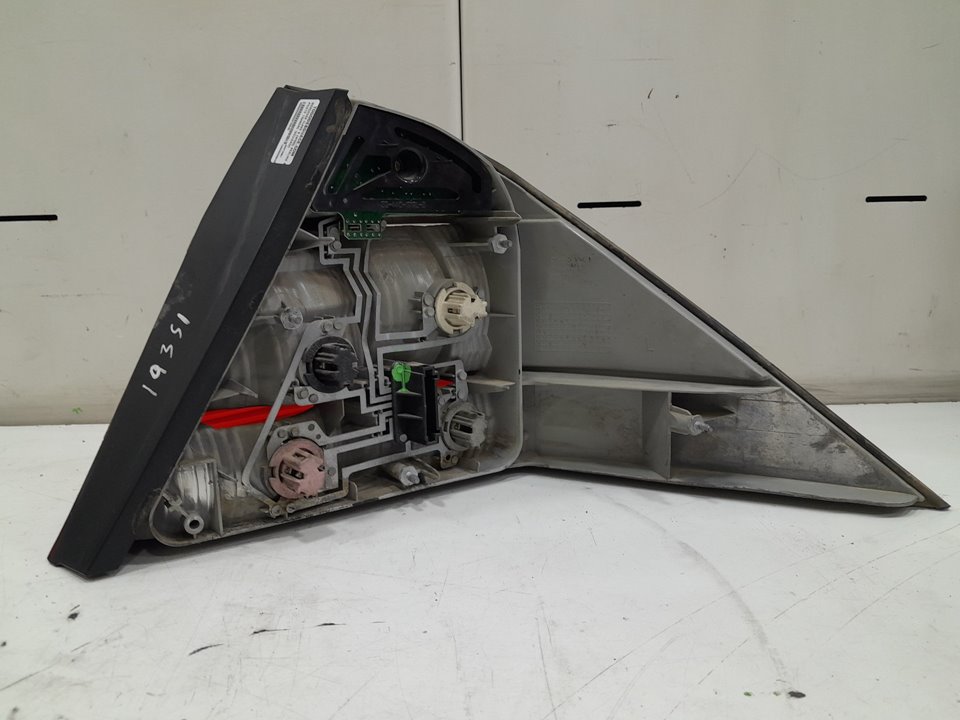 Piloto trasero izquierdo mercedesbenz clase s sedÁn (1