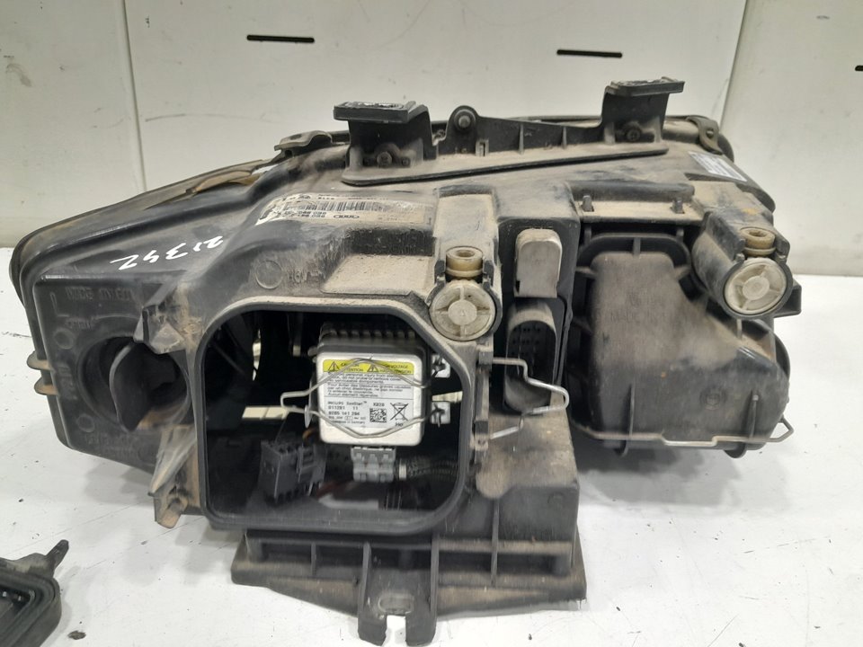 Faro izquierdo audi a4 avant ranchera familia