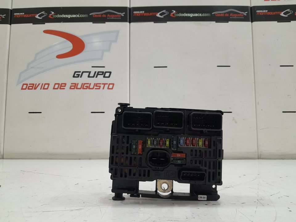 Caja reles / fusibles citroen c5 berlina    |   0.0
