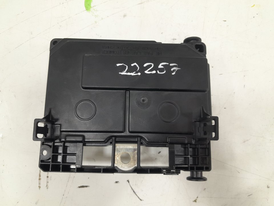 Caja reles / fusibles citroen c5 berlina    |   0.0
