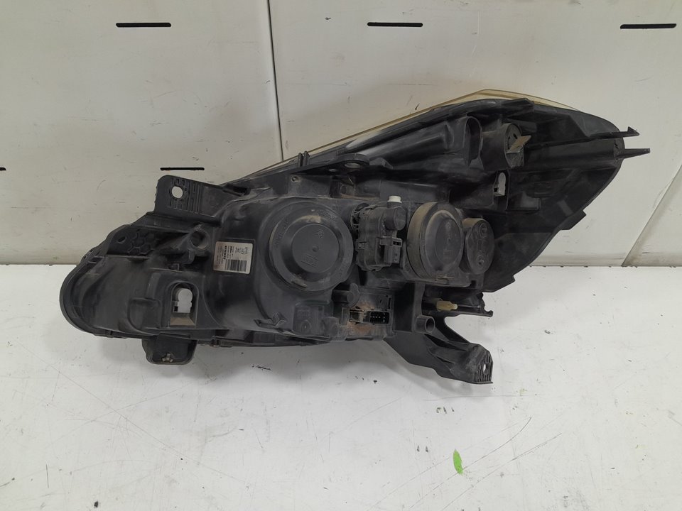 Faro derecho renault clio iii fastback (200