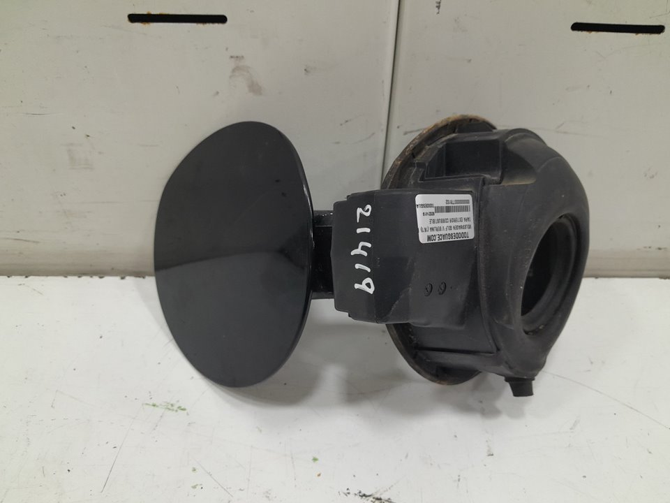 Tapa exterior combustible volkswagen golf v fastback (20