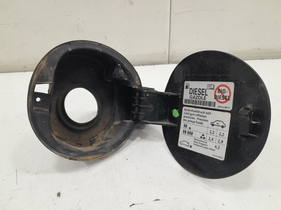 Tapa exterior combustible volkswagen golf v fastback (20