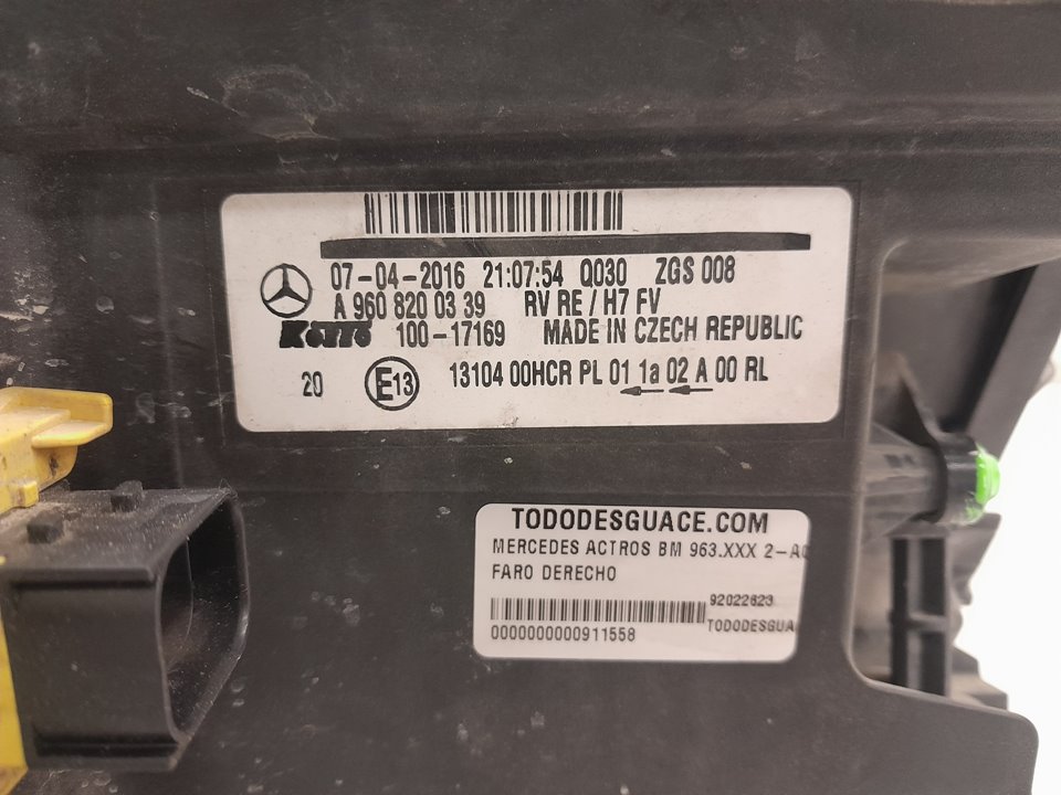 Faro derecho mercedes actros bm 963.xxx 2a