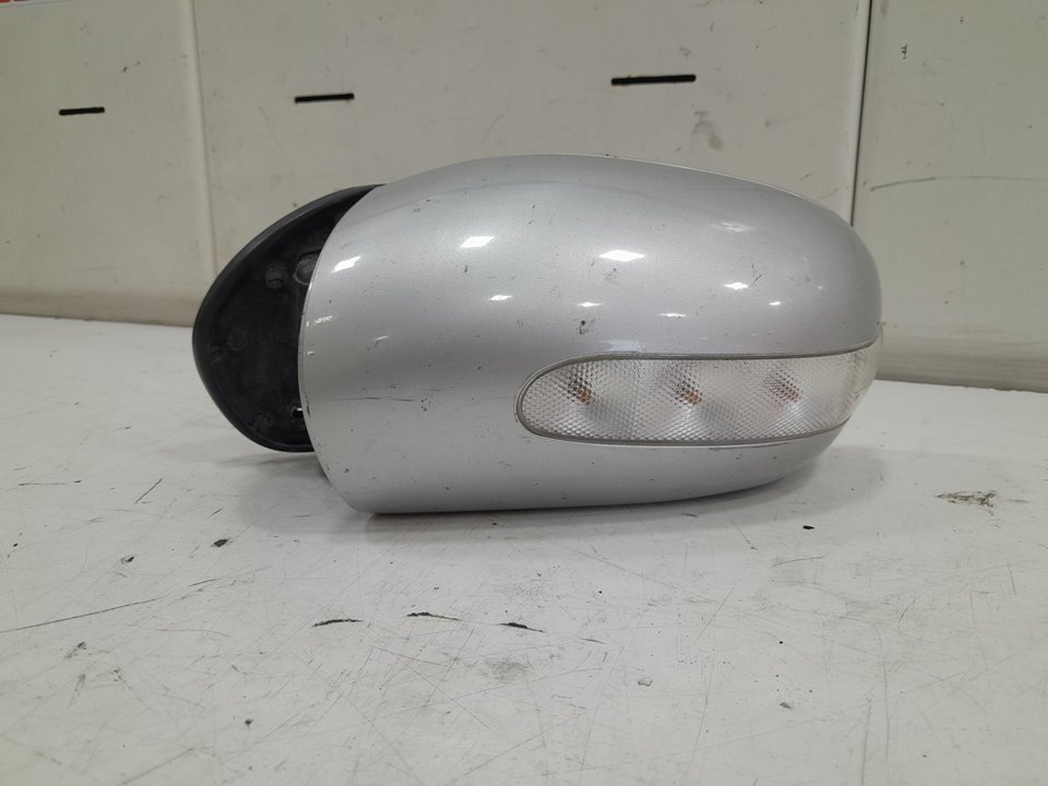 Retrovisor izquierdo mercedesbenz clase c tmodel 