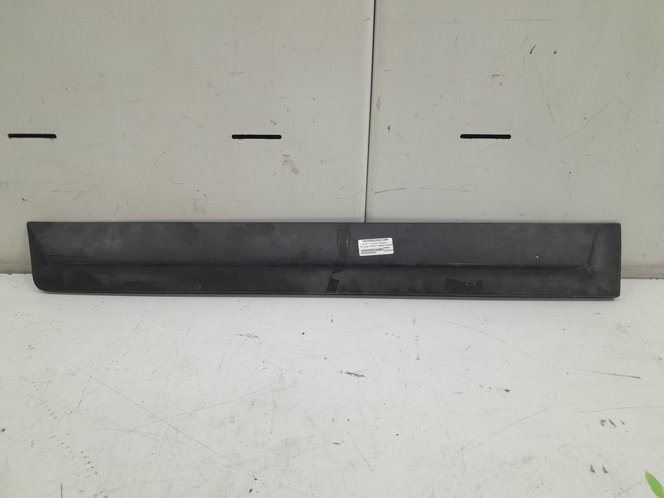 Moldura puerta trasera derecha citroen c4 coupÉ coupÉ (20042