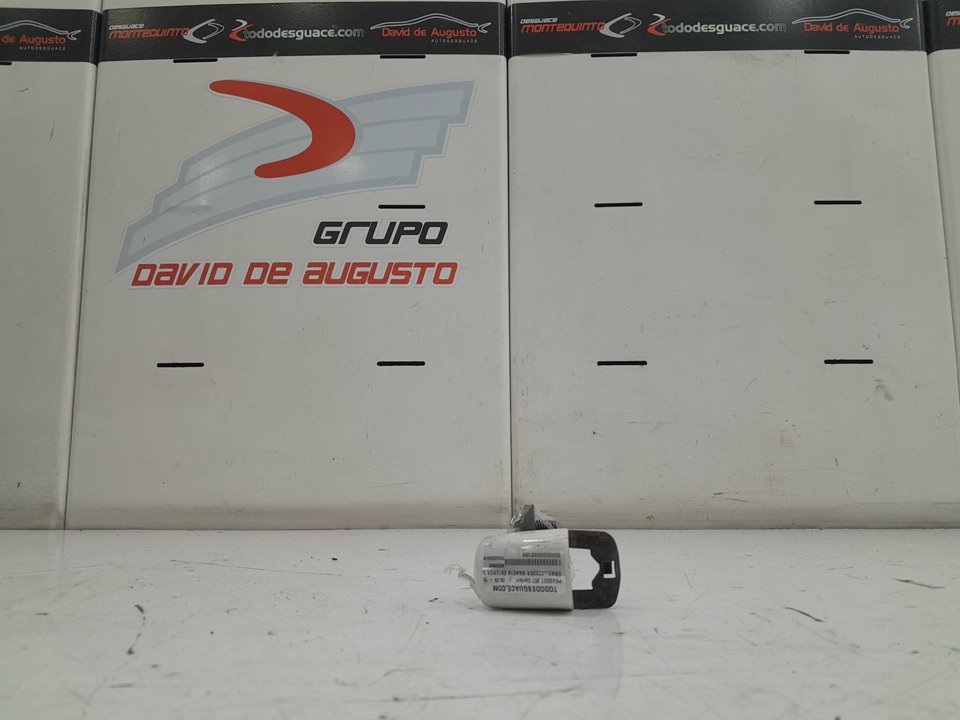 Embellecedor maneta exterior delantera derecha peugeot 207 fastback (2006201