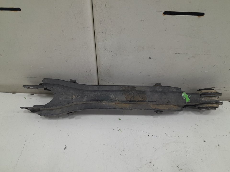 Brazo suspension inferior trasero izquierdo mercedesbenz clase c tmodel 