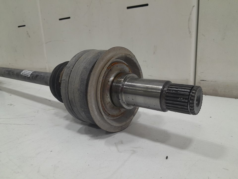 Transmision trasera derecha mercedesbenz clase c tmodel 