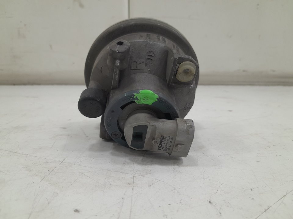 Faro antiniebla derecho toyota prius fastback fastback