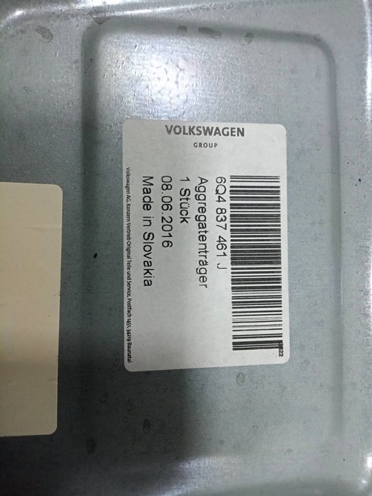 PaÑo puerta delantero izquierdo volkswagen polo fastback (2005